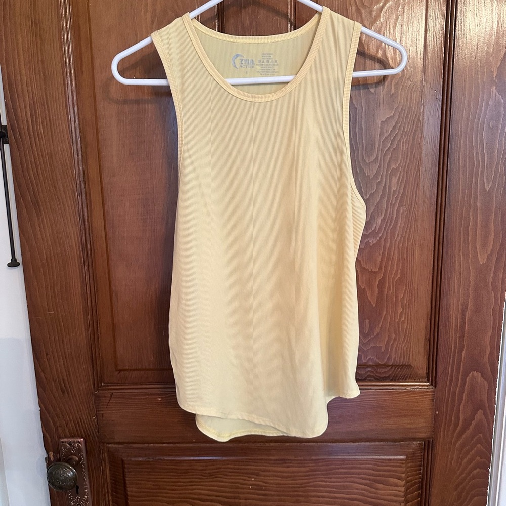 ZYIA Light Yellow “Premium” Scoop Neck Active Tank
